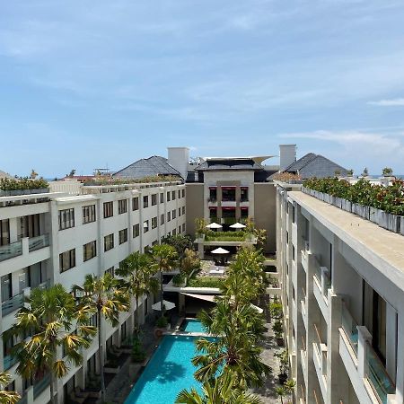 Stylish 2 Bedroom Penthouse Apt, Newly Refreshed, 50 Mbps, Pool, Gym, Resto Kuta  Exterior photo