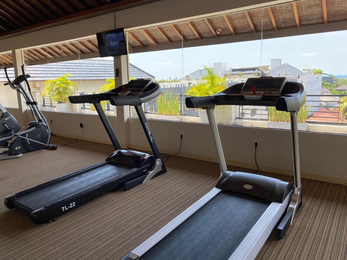 Stylish 2 Bedroom Penthouse Apt, Newly Refreshed, 50 Mbps, Pool, Gym, Resto Kuta  Exterior photo