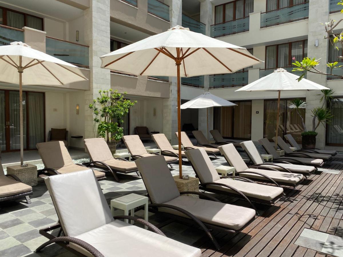 Stylish 2 Bedroom Penthouse Apt, Newly Refreshed, 50 Mbps, Pool, Gym, Resto Kuta  Exterior photo